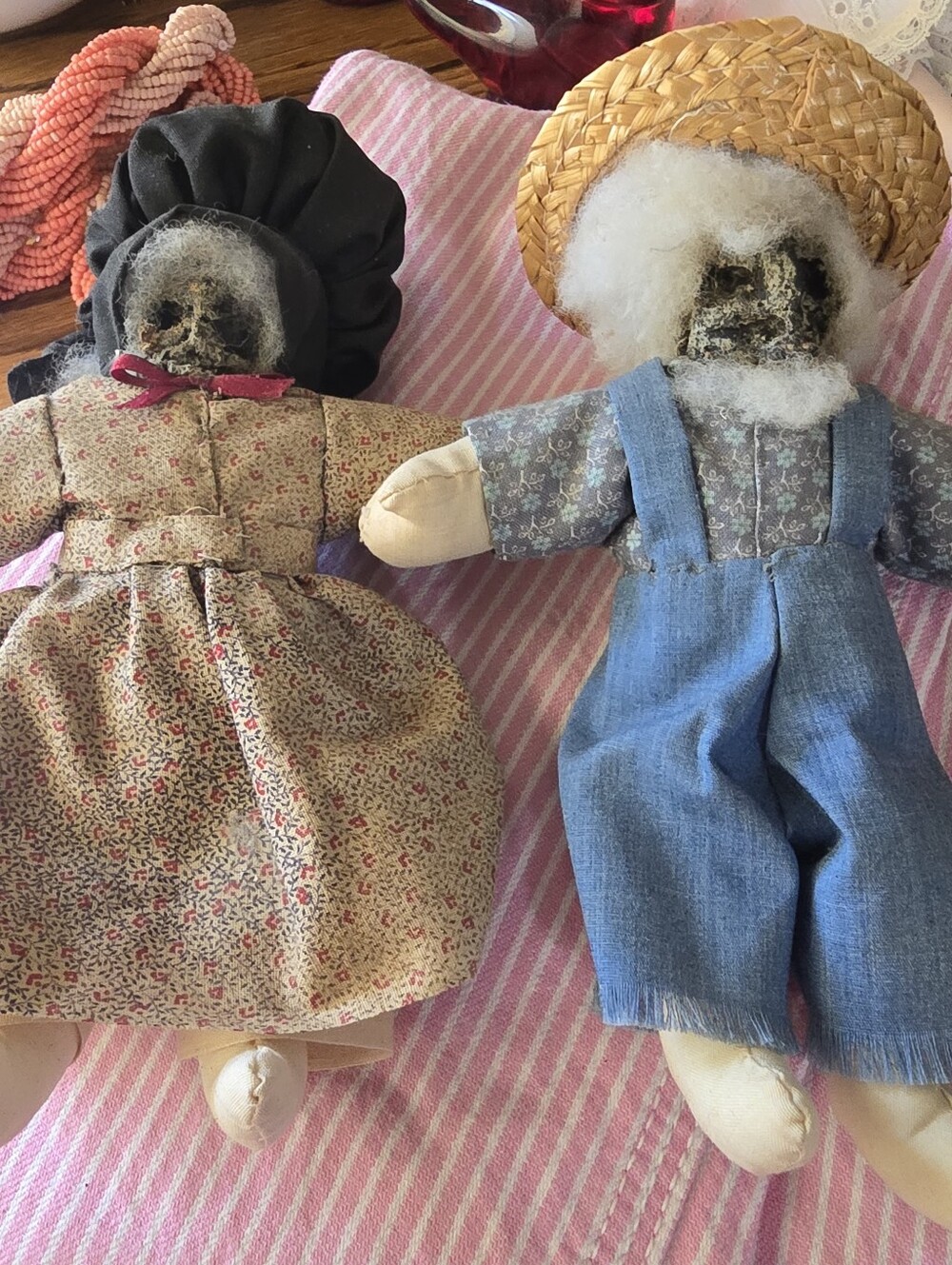 2 Vintage Apple Head Dolls Grandma And Grandpa Approx 6 Inches Folk Art